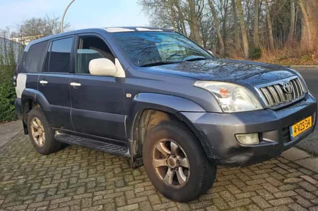 Toyota Land Cruiser (2007) thumbnail 3