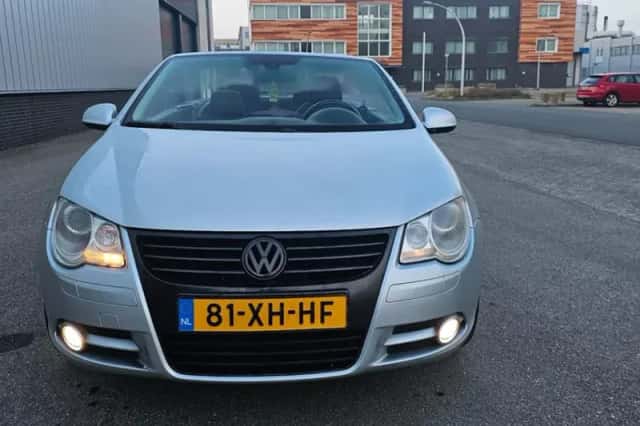 Volkswagen Eos (2007) thumbnail 2