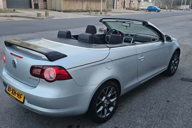 Volkswagen Eos (2007) thumbnail 5