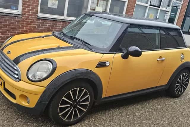 MINI Cooper (2008) thumbnail 1