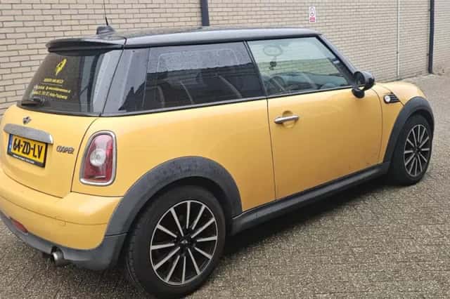 MINI Cooper (2008) thumbnail 5