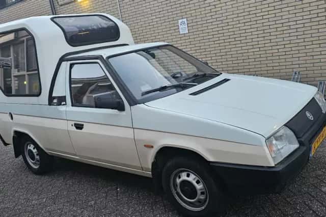 Škoda PICK-UP HIVO (1994) thumbnail 5