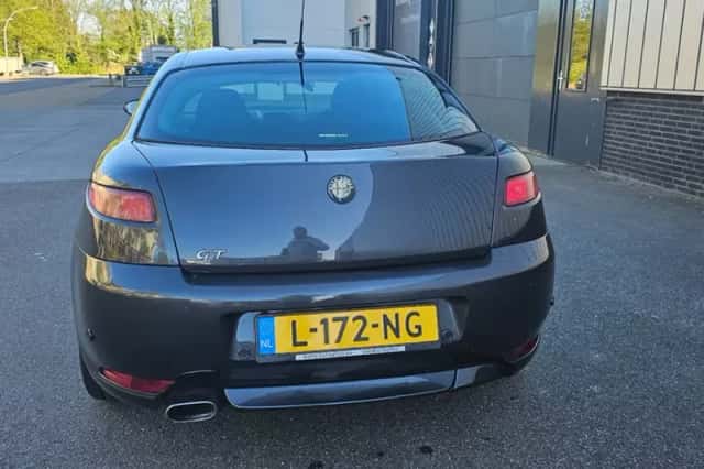 Alfa Romeo GT (2007) thumbnail 6