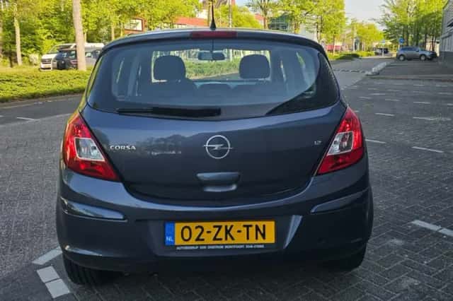 Opel Corsa (2008) thumbnail 6