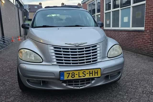 Chrysler PT Cruiser (2003) thumbnail 2