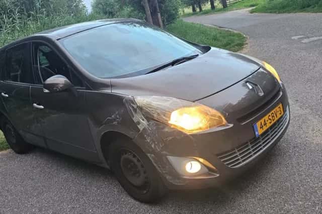 Renault Grand Scénic (2011) thumbnail 3