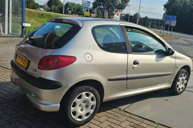 Peugeot 206 (2007) thumbnail 3