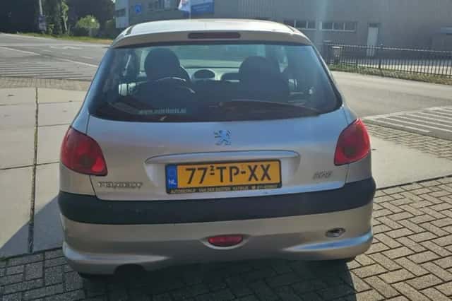 Peugeot 206 (2007) thumbnail 4