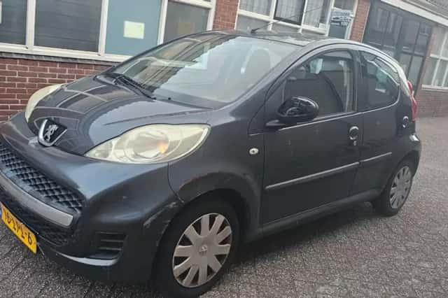 Peugeot 107 (2010) thumbnail 1