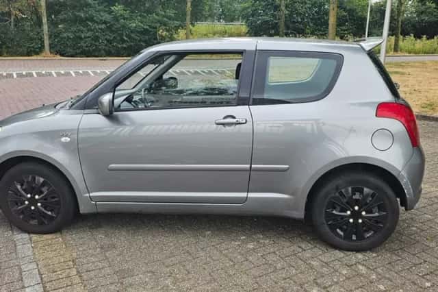Suzuki Swift (2005) thumbnail 6
