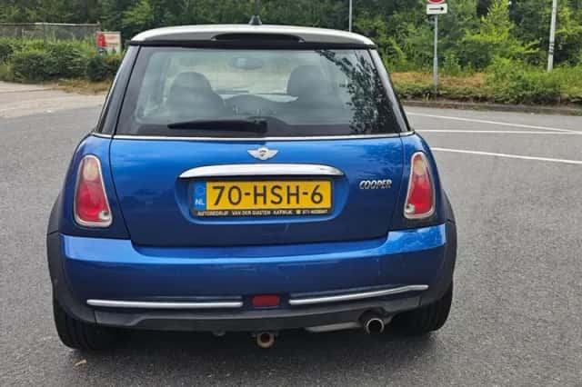 MINI Cooper (2006) thumbnail 6