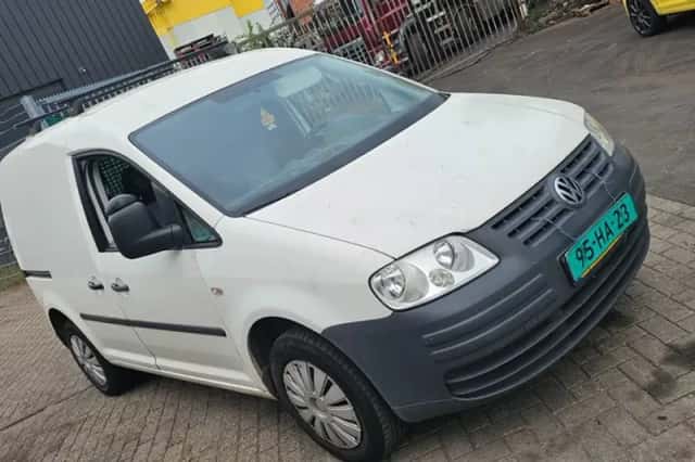 Volkswagen Caddy (2007) thumbnail 3