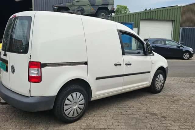 Volkswagen Caddy (2007) thumbnail 5