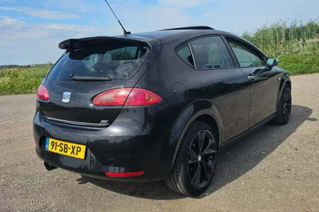 SEAT Leon (2005) thumbnail 5