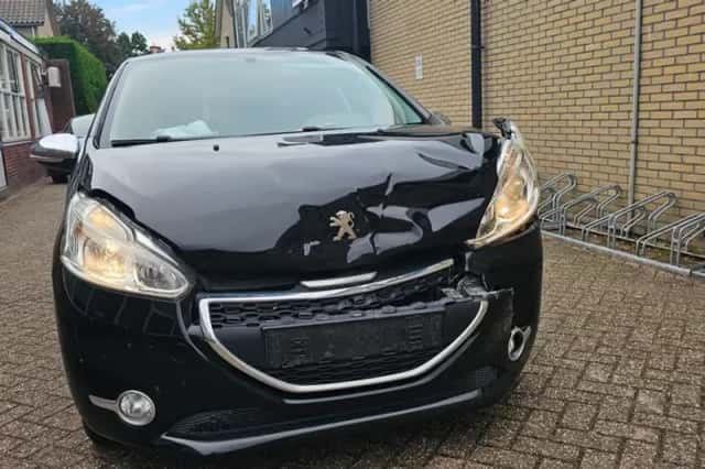 Peugeot 208 (2014) thumbnail 2