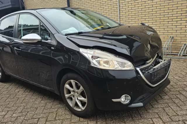 Peugeot 208 (2014) thumbnail 3