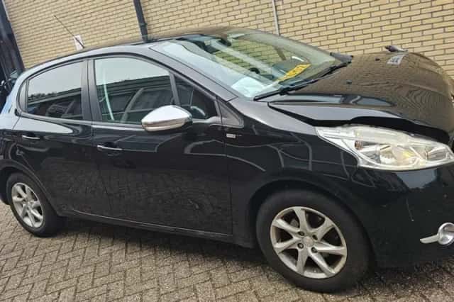 Peugeot 208 (2014) thumbnail 4
