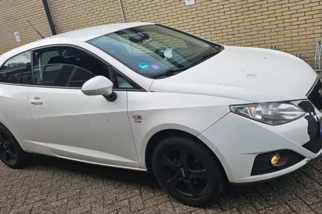 SEAT Ibiza (2011) thumbnail 4