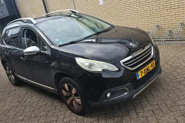 Peugeot 2008 (2014) thumbnail 3