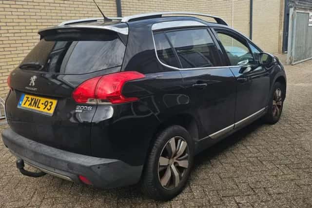 Peugeot 2008 (2014) thumbnail 5