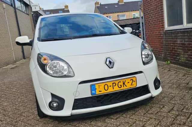 Renault Twingo (2011) thumbnail 2