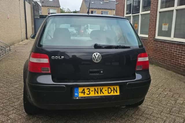 Volkswagen Golf (2003) thumbnail 6