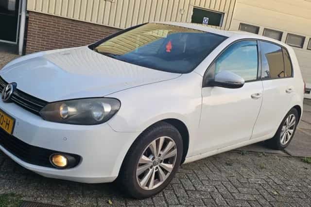 Volkswagen Golf (2009) thumbnail 1