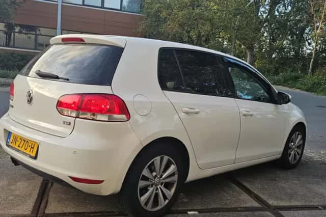 Volkswagen Golf (2009) thumbnail 5