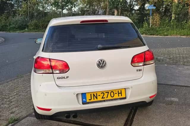 Volkswagen Golf (2009) thumbnail 6