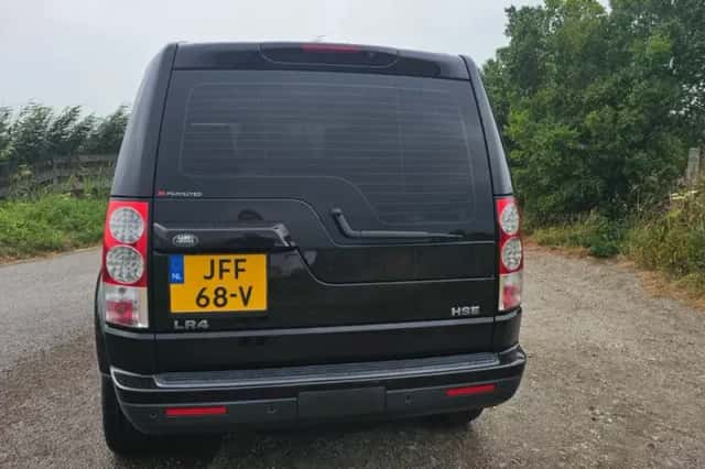 Land Rover Discovery (2011) thumbnail 6