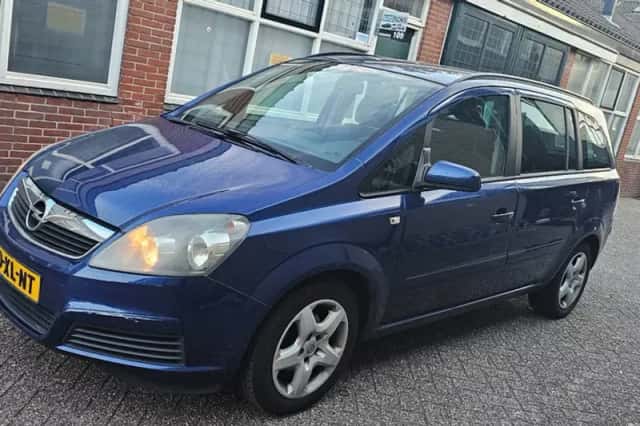 Opel Zafira (2007) thumbnail 1