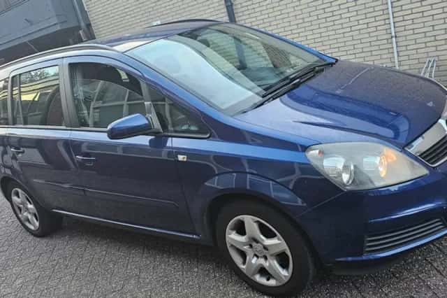 Opel Zafira (2007) thumbnail 4