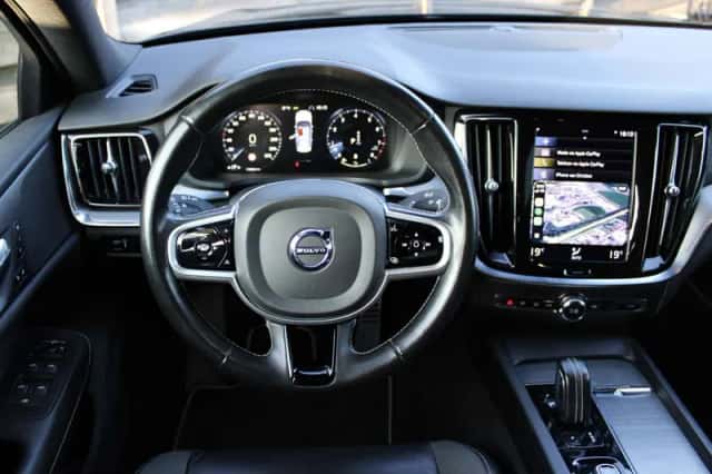 Volvo S60 (2021) thumbnail 2