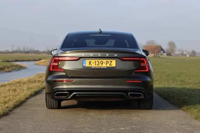 Volvo S60 (2021) thumbnail 5