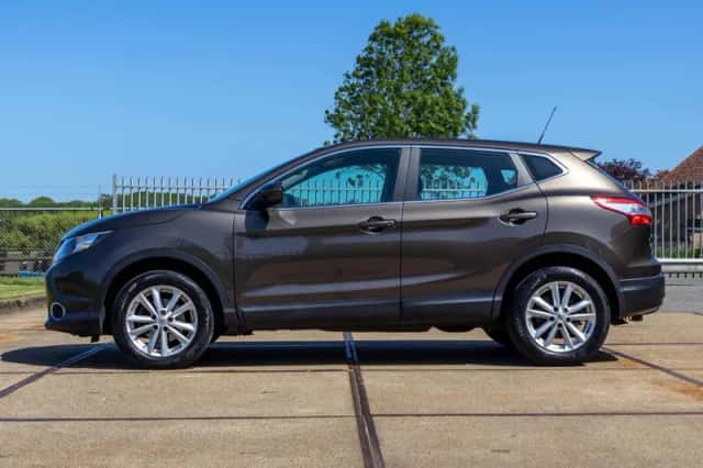 Nissan Qashqai (2015) thumbnail 6
