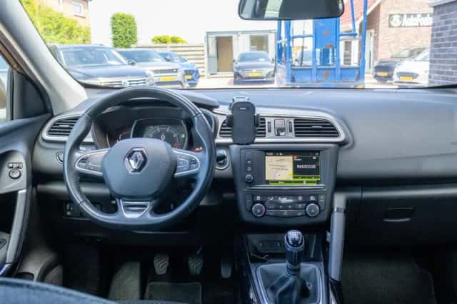 Renault Kadjar (2016) thumbnail 2