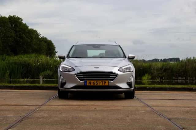 Ford Focus (2022) thumbnail 5