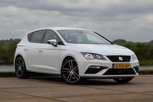 SEAT Leon (2019) thumbnail 1