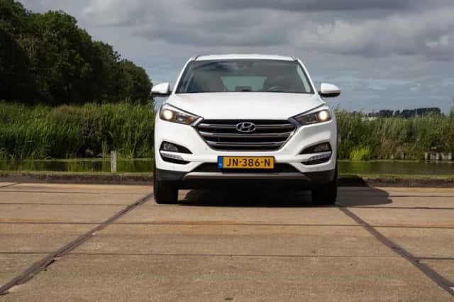 Hyundai Tucson (2016) thumbnail 5