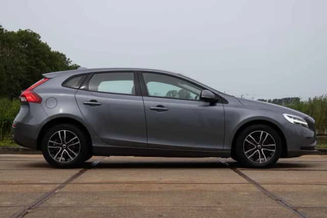 Volvo V40 (2017) thumbnail 6