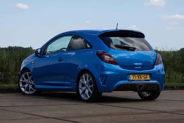 Opel Corsa (2007) thumbnail 3