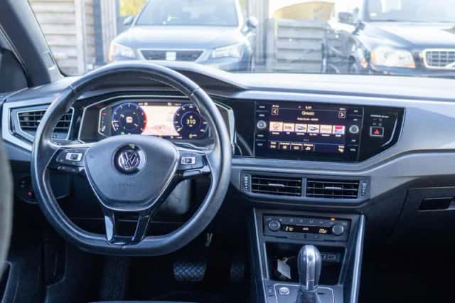 Volkswagen Polo (2018) thumbnail 2