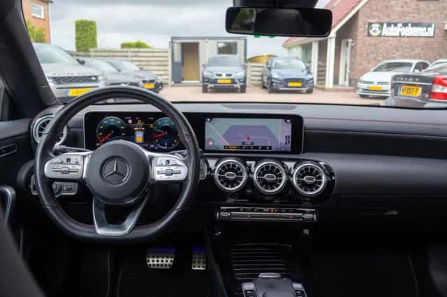 Mercedes-Benz CLA-Klasse (2019) thumbnail 2