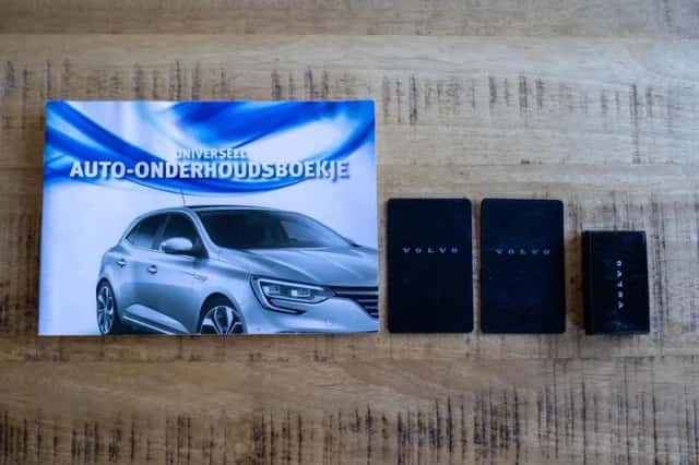 Volvo EX30 (2024) thumbnail 5