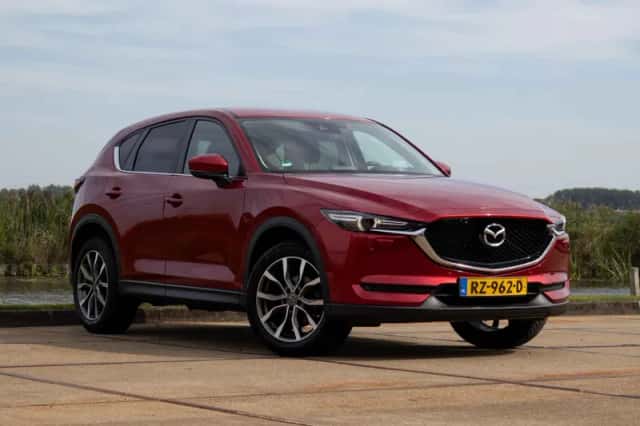 Mazda CX-5 (2018) thumbnail 1