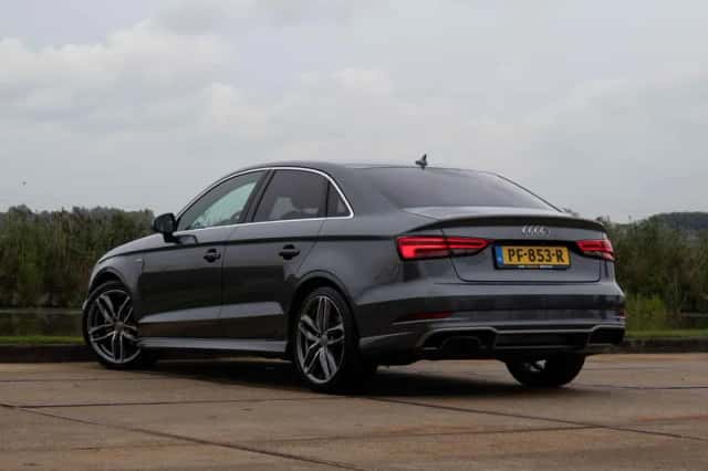 Audi A3 (2017) thumbnail 3