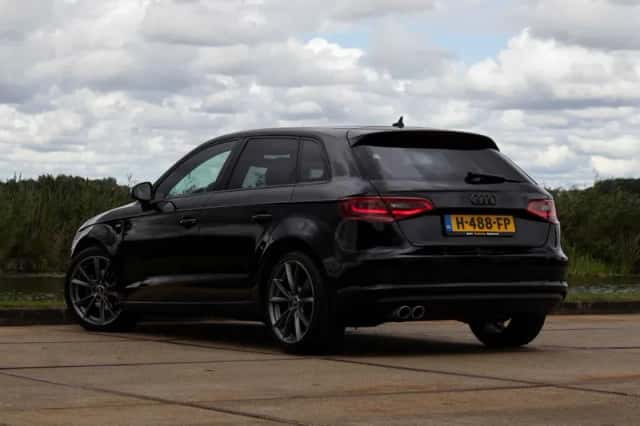 Audi A3 (2016) thumbnail 3