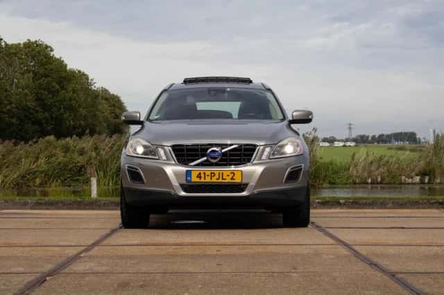 Volvo XC60 (2010) thumbnail 6