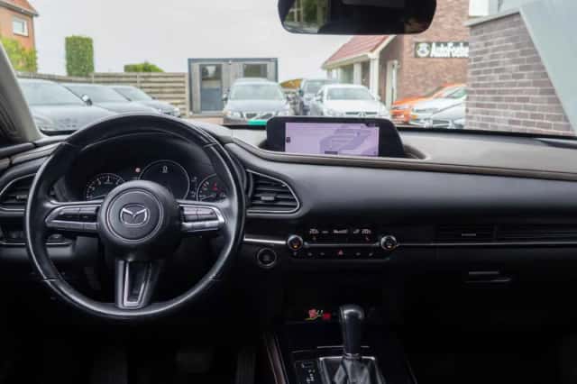Mazda CX-30 (2019) thumbnail 2