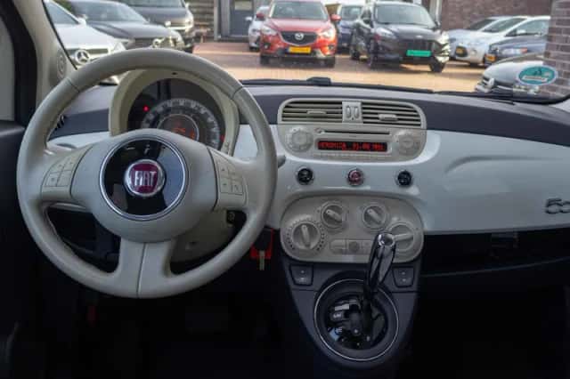 Fiat 500 (2010) thumbnail 2